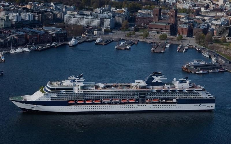 Лайнер Celebrity Constellation