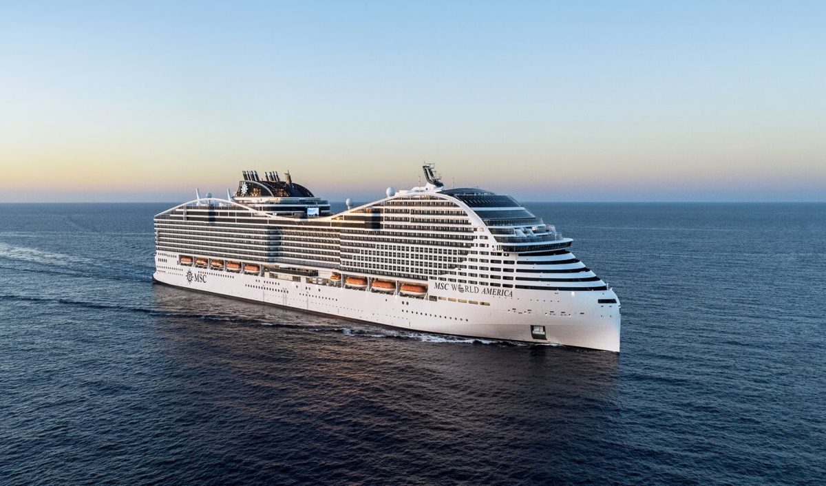 Лайнер MSC World America